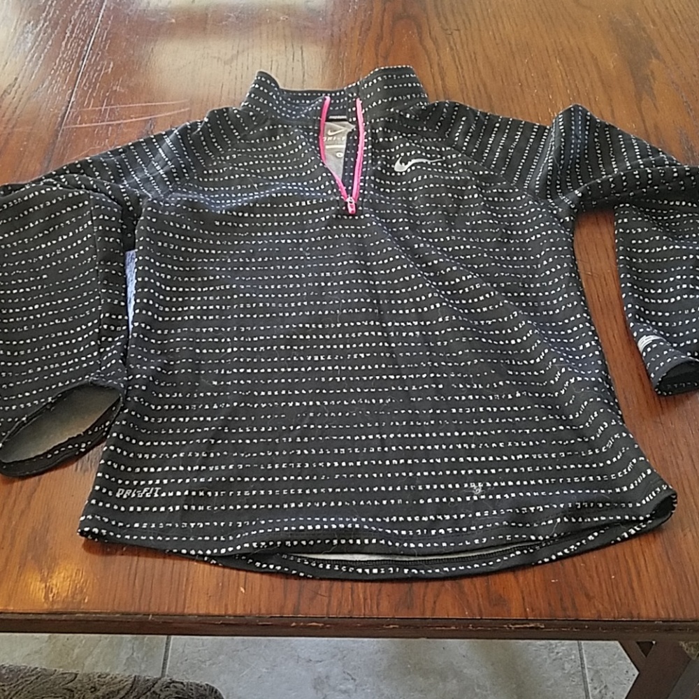Nike pullover
